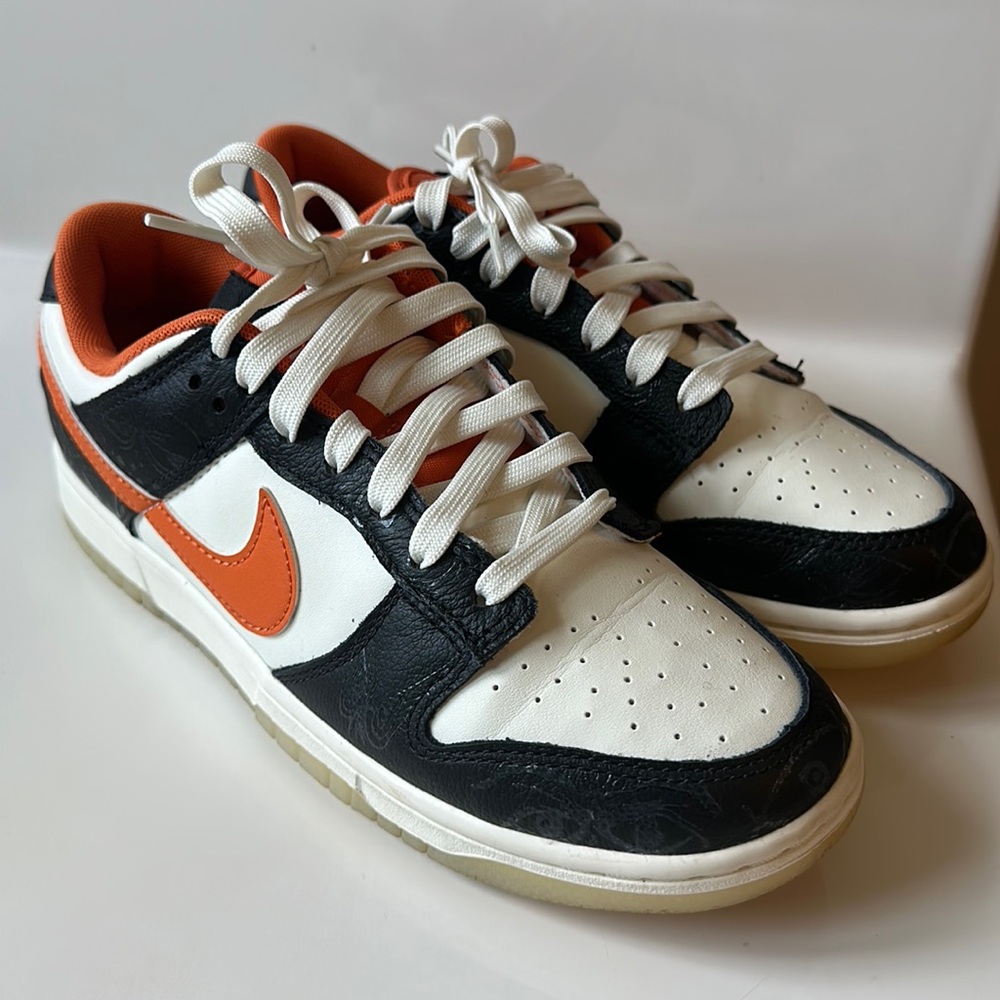 Nike “Halloween” Low Dunks PRM Halloween